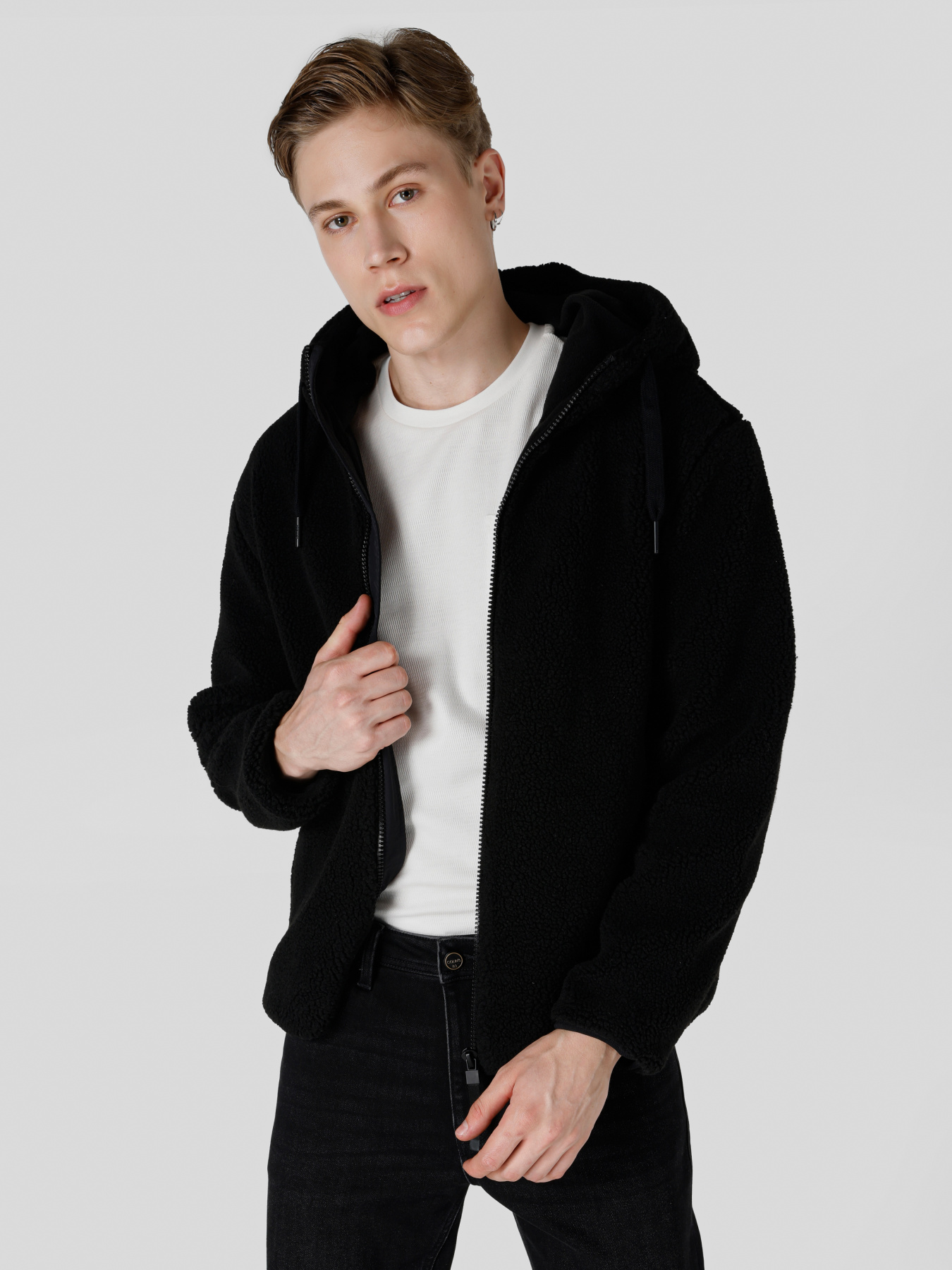 Куртки и дубленки Colin’s модель CL1065583_Q1.V1_BLK Фото