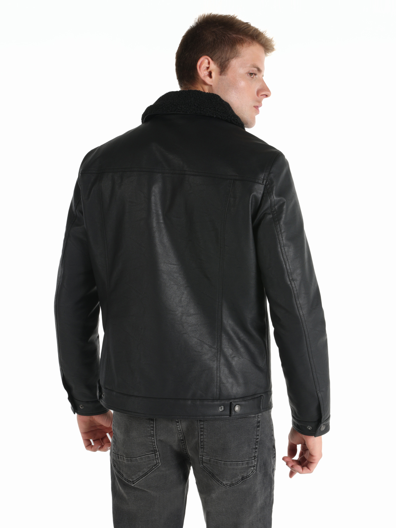 Куртки и дубленки Colin’s модель CL1065805_Q1.V1_BLK Фото