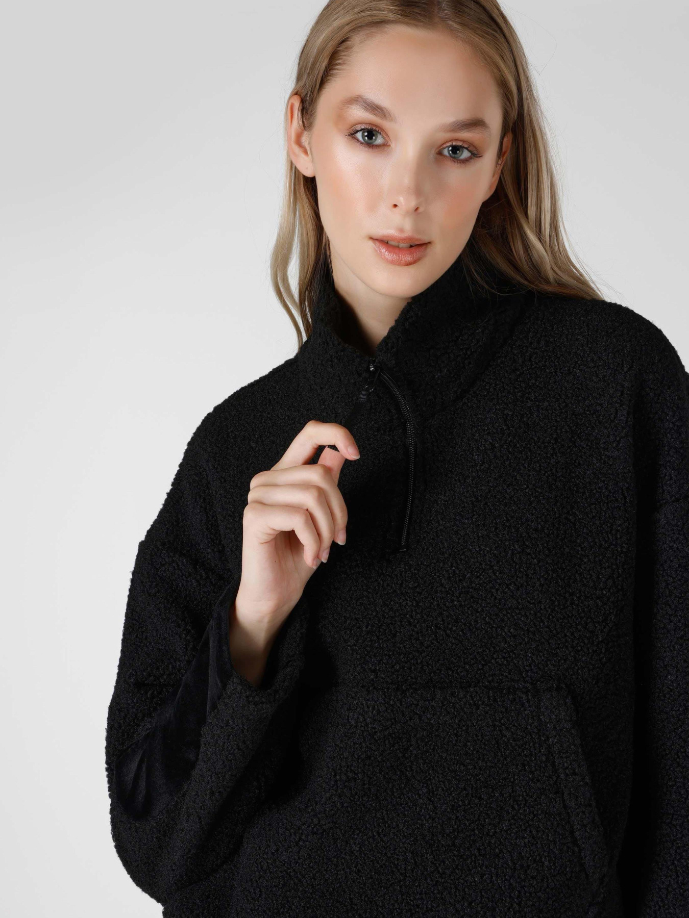 Худи и свитшоты Colin’s модель CL1065919_Q1.V1_BLK Фото