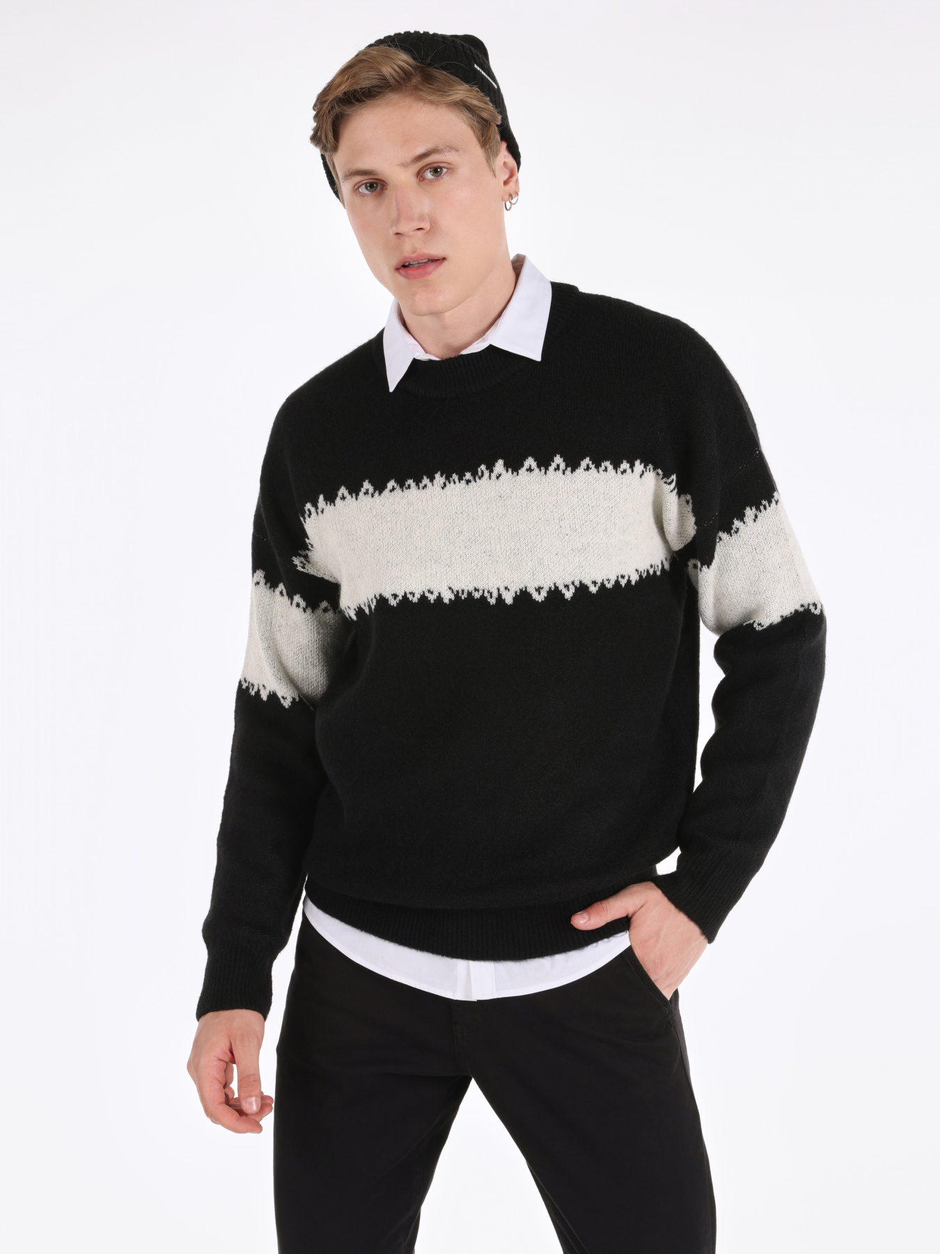 Худи и свитшоты Colin’s модель CL1065738_Q1.V1_BLK Фото