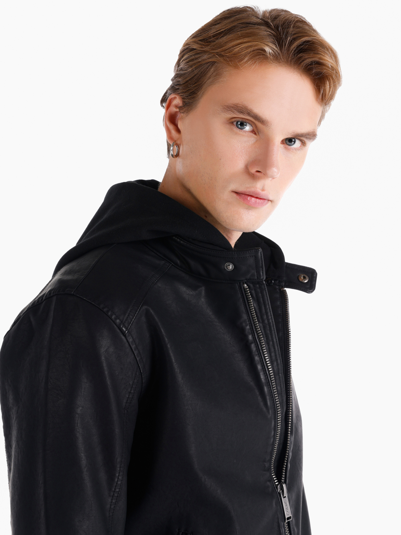 Куртки та дублянки Colin’s модель CL1066367_Q1.V1_BLK Фото