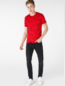 Футболки и поло Colin’s модель CL1064595_Q1.V1_RED Фото