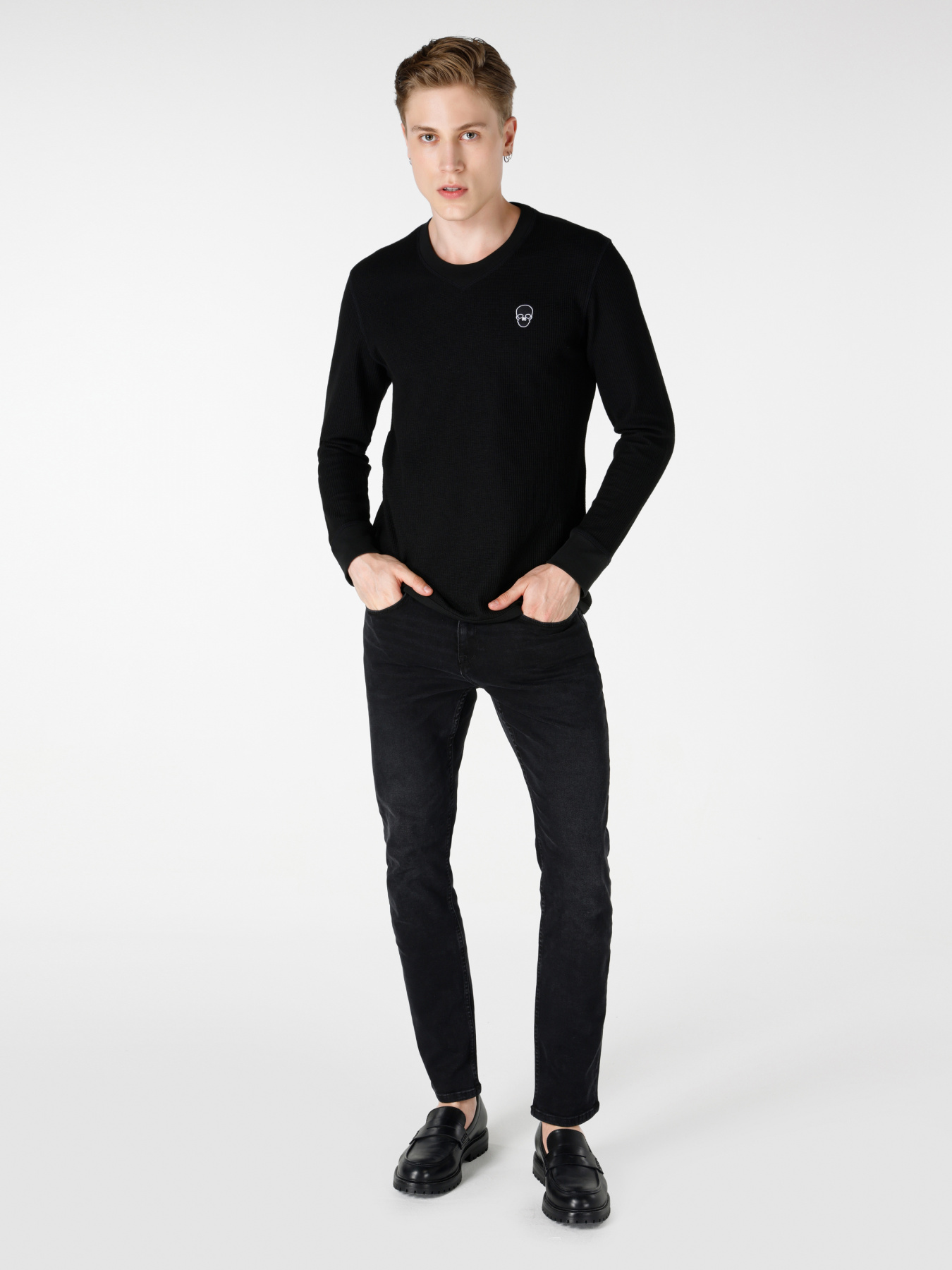 Худи и свитшоты Colin’s модель CL1065597_Q1.V1_BLK Фото