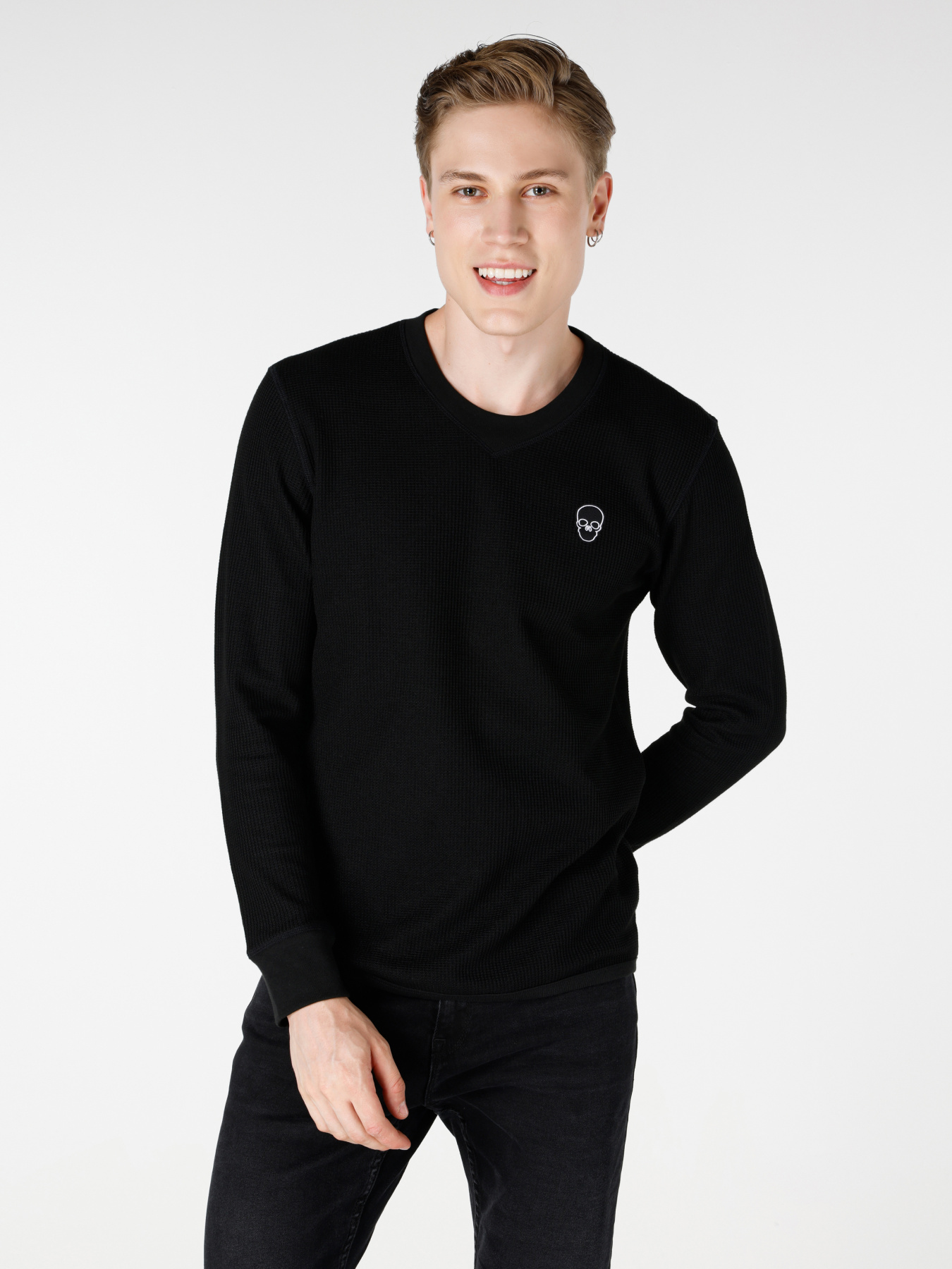 Худи и свитшоты Colin’s модель CL1065597_Q1.V1_BLK Фото