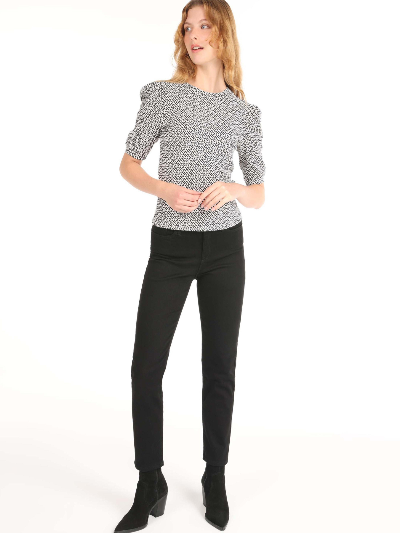 Футболки и поло Colin’s модель CL1063390_Q1.V1_WHT Фото