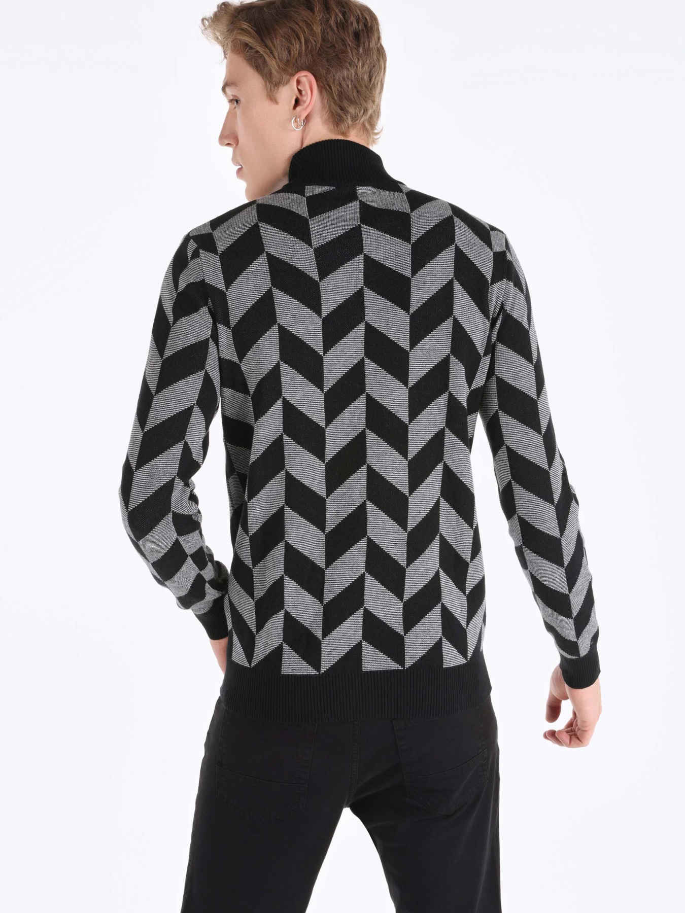 Кофты и свитера Colin’s модель CL1061738_Q1.V1_BLK Фото