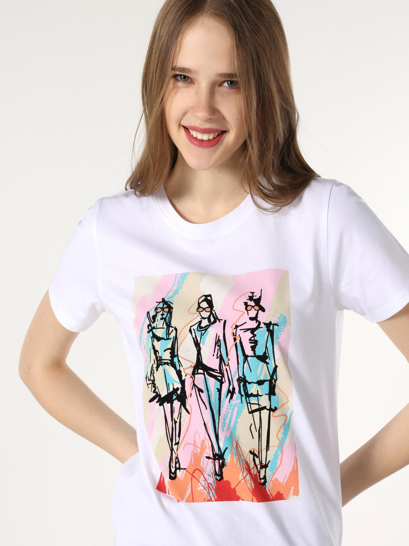 Футболки и поло Colin’s модель CL1063315_Q1.V1_WHT Фото