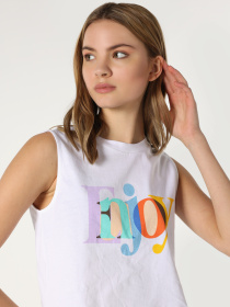 Футболки и поло Colin’s модель CL1064035_Q1.V1_WHT Футболки и поло Colin’s модель CL1064035_Q1.V1_WHT Фото