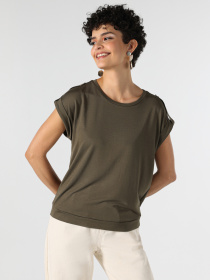 Футболки і поло Colin’s модель CL1062522_Q1.V1_KHA Футболки і поло Colin’s модель CL1062522_Q1.V1_KHA Фото