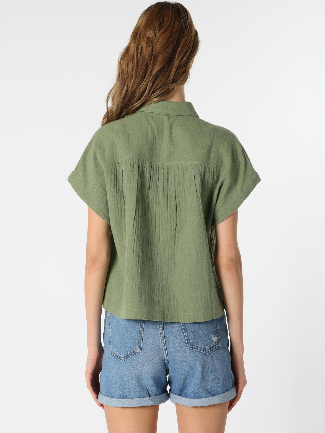 Рубашки Colin’s модель CL1063175_Q1.V1_OLV Фото