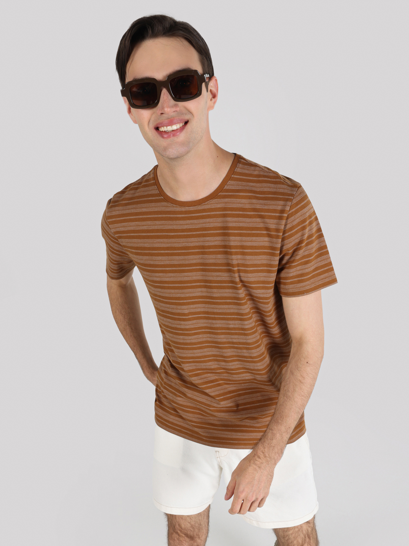 Футболки и поло Colin’s модель CL1062738_Q1.V1_CML Фото