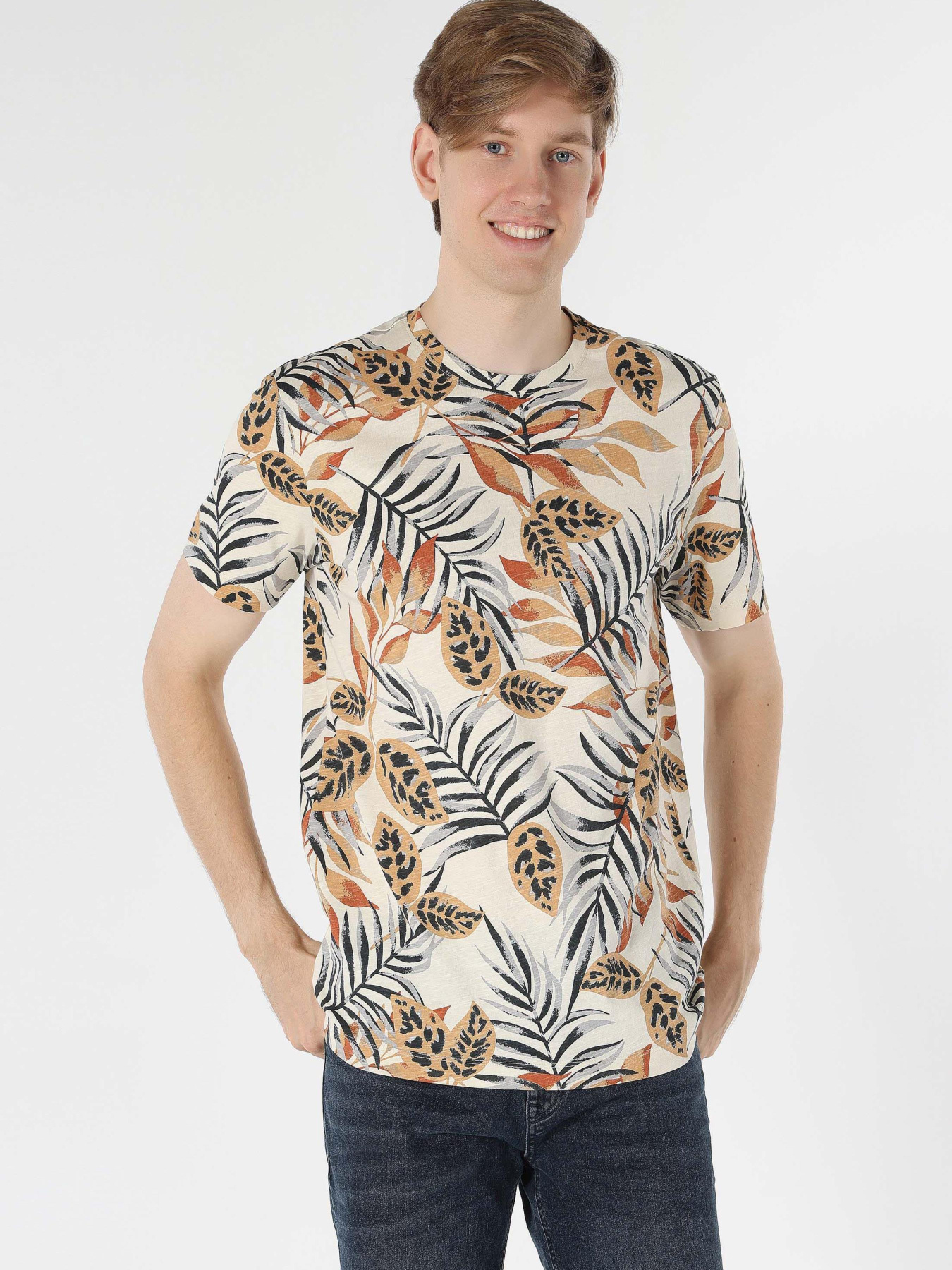 Футболки и поло Colin’s модель CL1062684_Q1.V1_ECR Фото