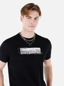 Футболки и поло Colin’s модель CL1067636_Q1.V1_BLK Футболки и поло Colin’s модель CL1067636_Q1.V1_BLK Фото