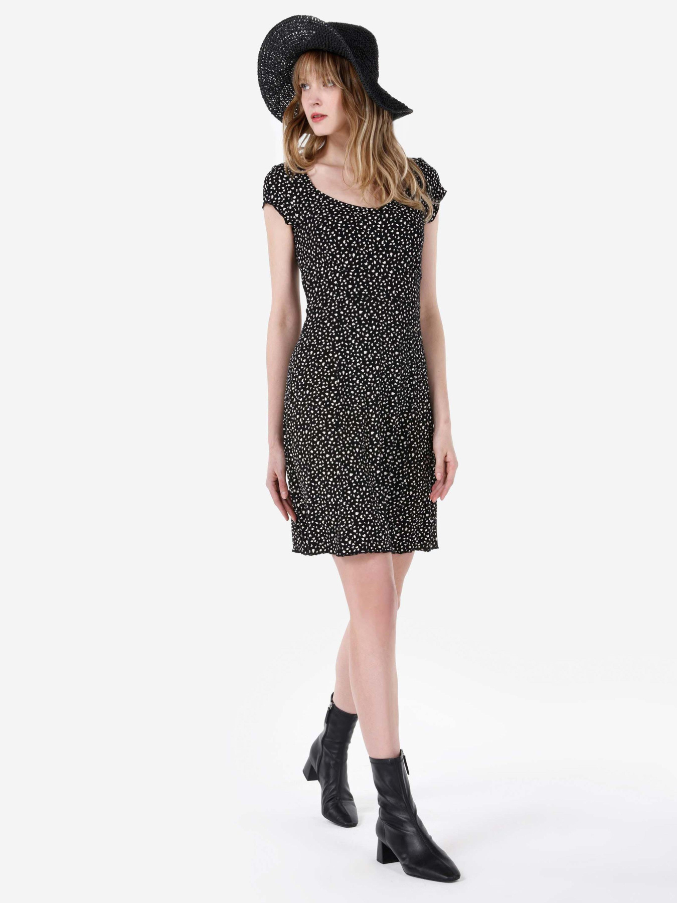 Сукні Colin’s модель CL1067893_Q1.V1_BLK Фото