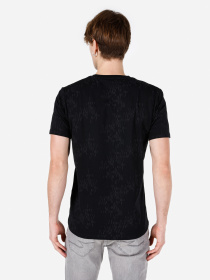 Футболки і поло Colin’s модель CL1068854_Q1.V1_BLK Футболки і поло Colin’s модель CL1068854_Q1.V1_BLK Фото