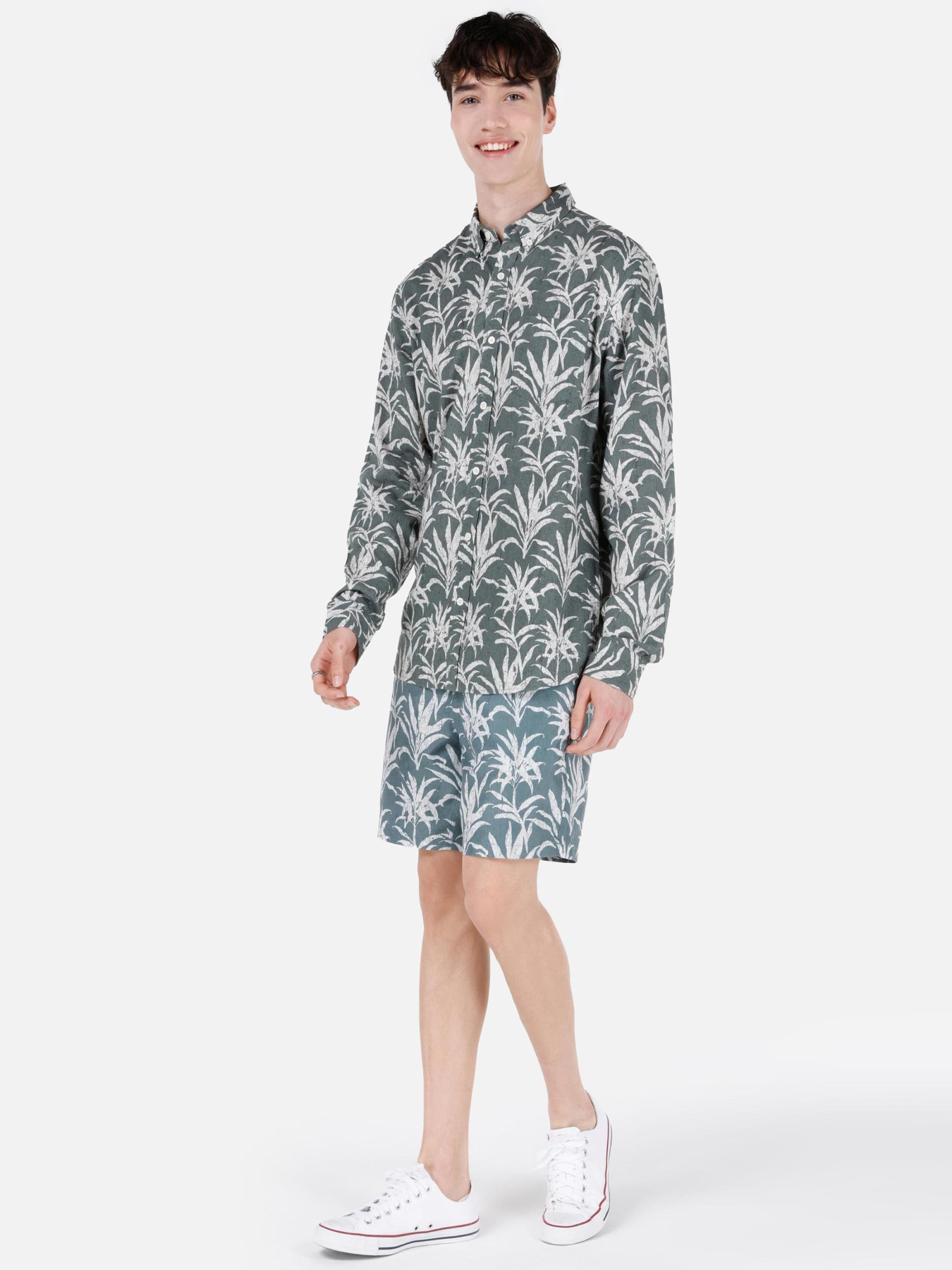 Сорочки Colin’s модель CL1067541_Q1.V1_KHA Фото