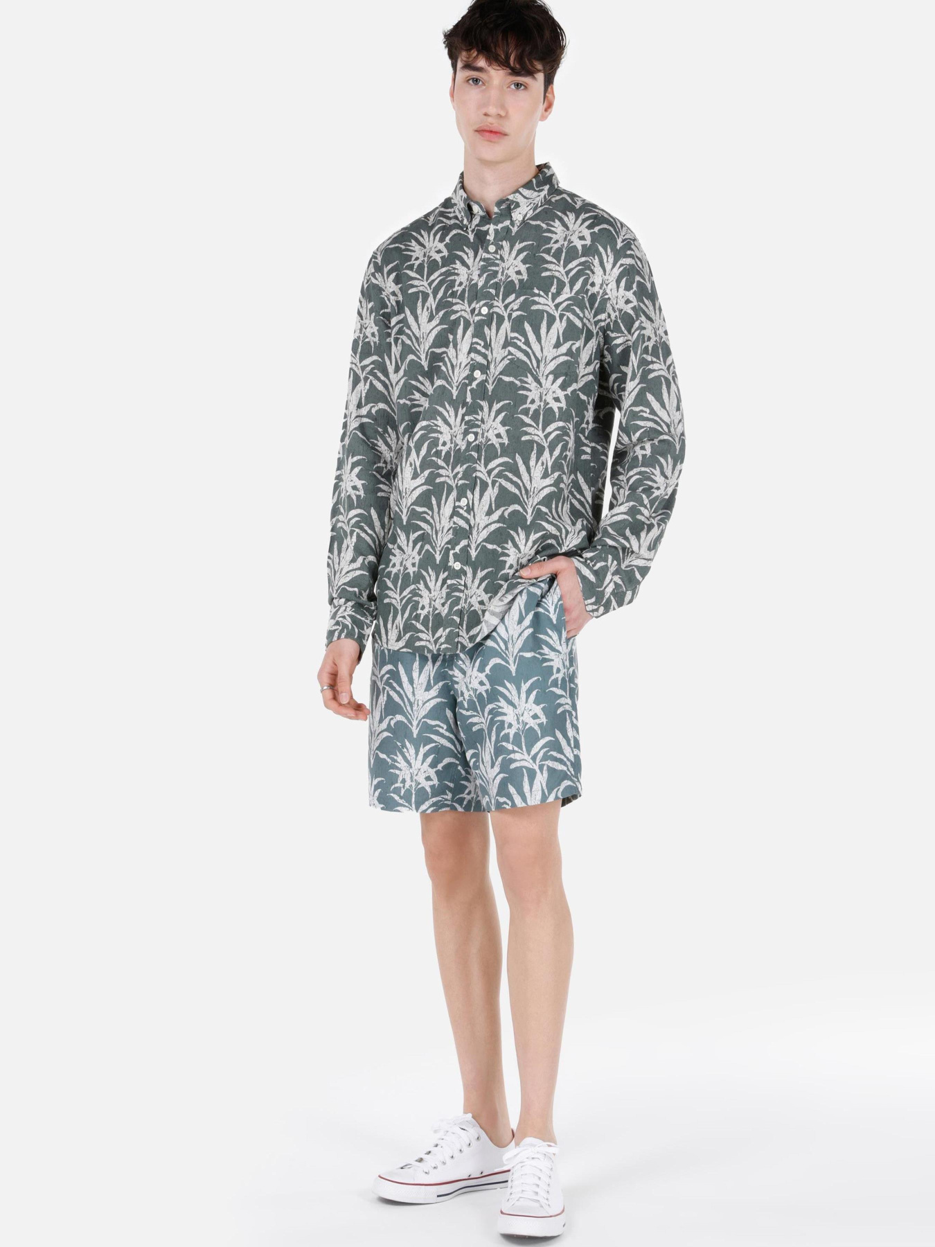 Одяг для пляжу Colin’s модель CL1067557_Q1.V1_KHA Фото