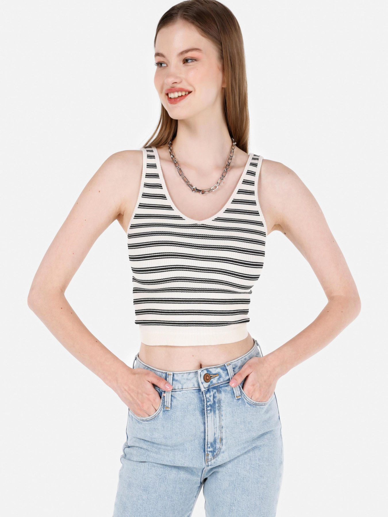 Футболки і поло Colin’s модель CL1069078_Q1.V1_OFW Фото