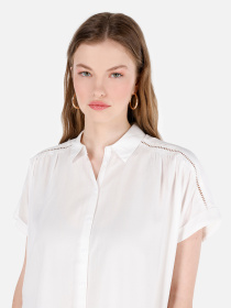 Рубашки Colin’s модель CL1068884_Q1.V1_WHT Рубашки Colin’s модель CL1068884_Q1.V1_WHT Фото