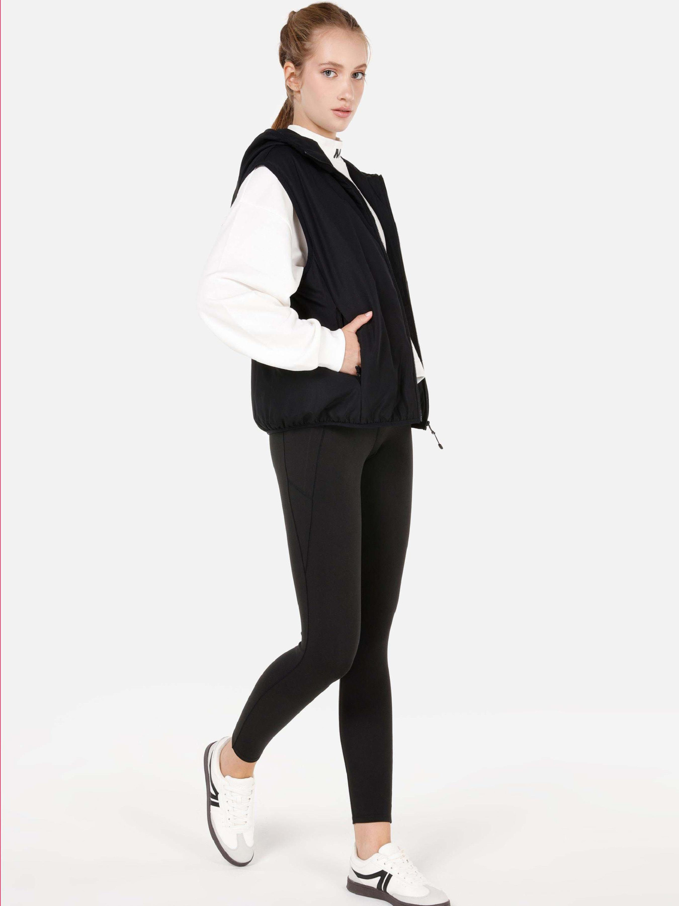 Куртки Colin’s модель CL1070348_Q1.V1_BLK Фото