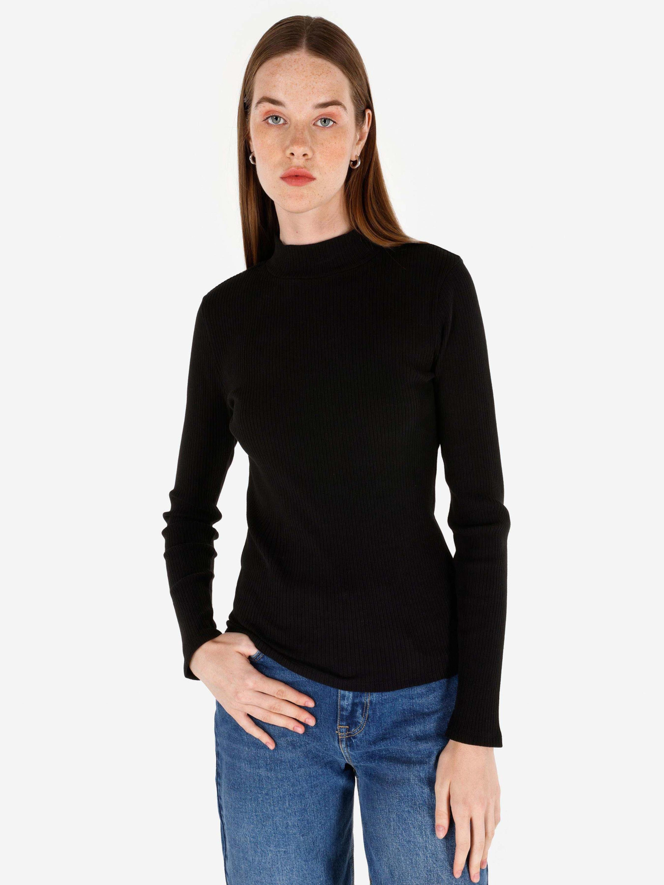 Худи и свитшоты Colin’s модель CL1070199_Q1.V1_BLK Фото