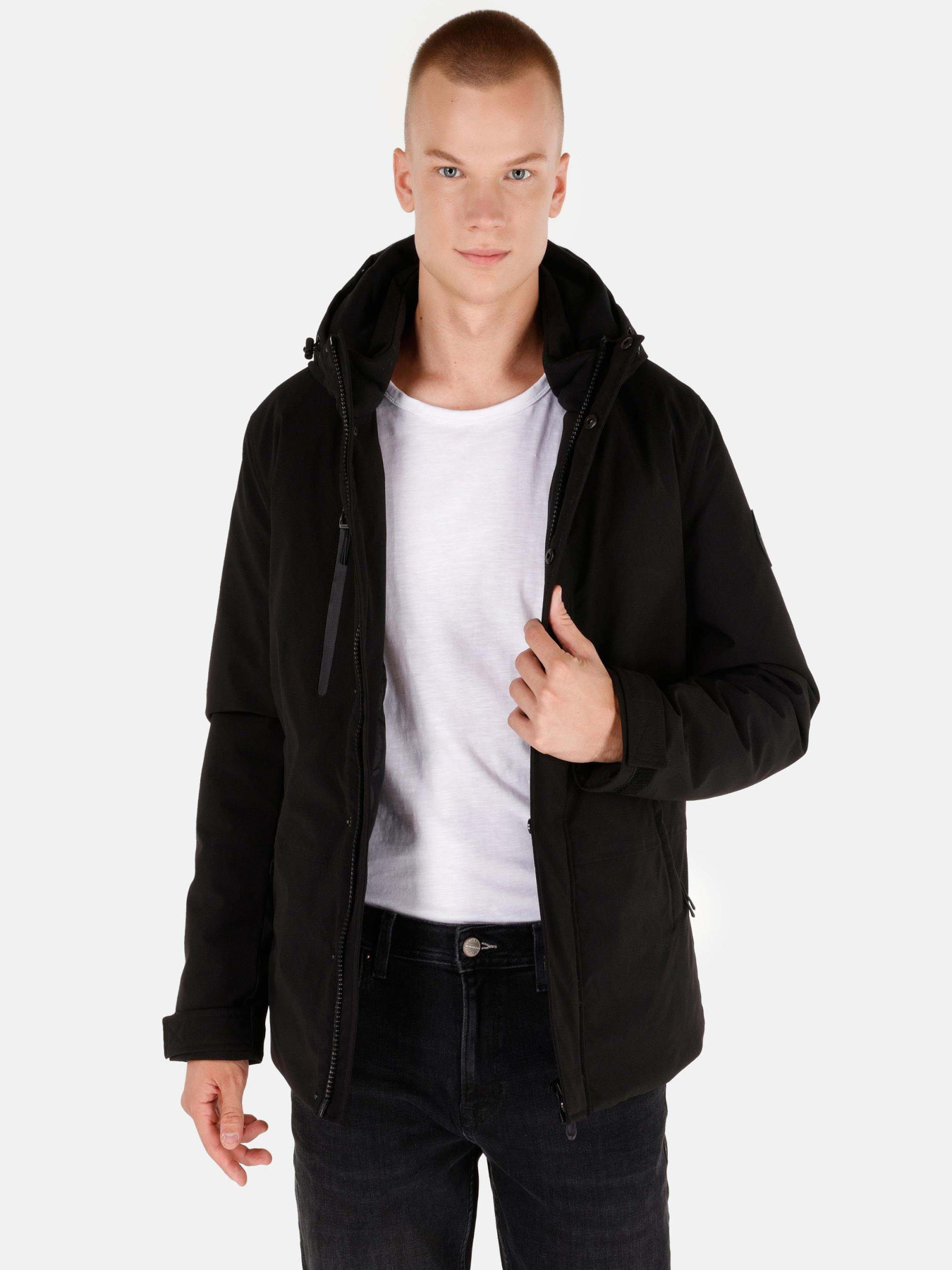 Куртки Colin’s модель CL1071018_Q1.V1_BLK Фото