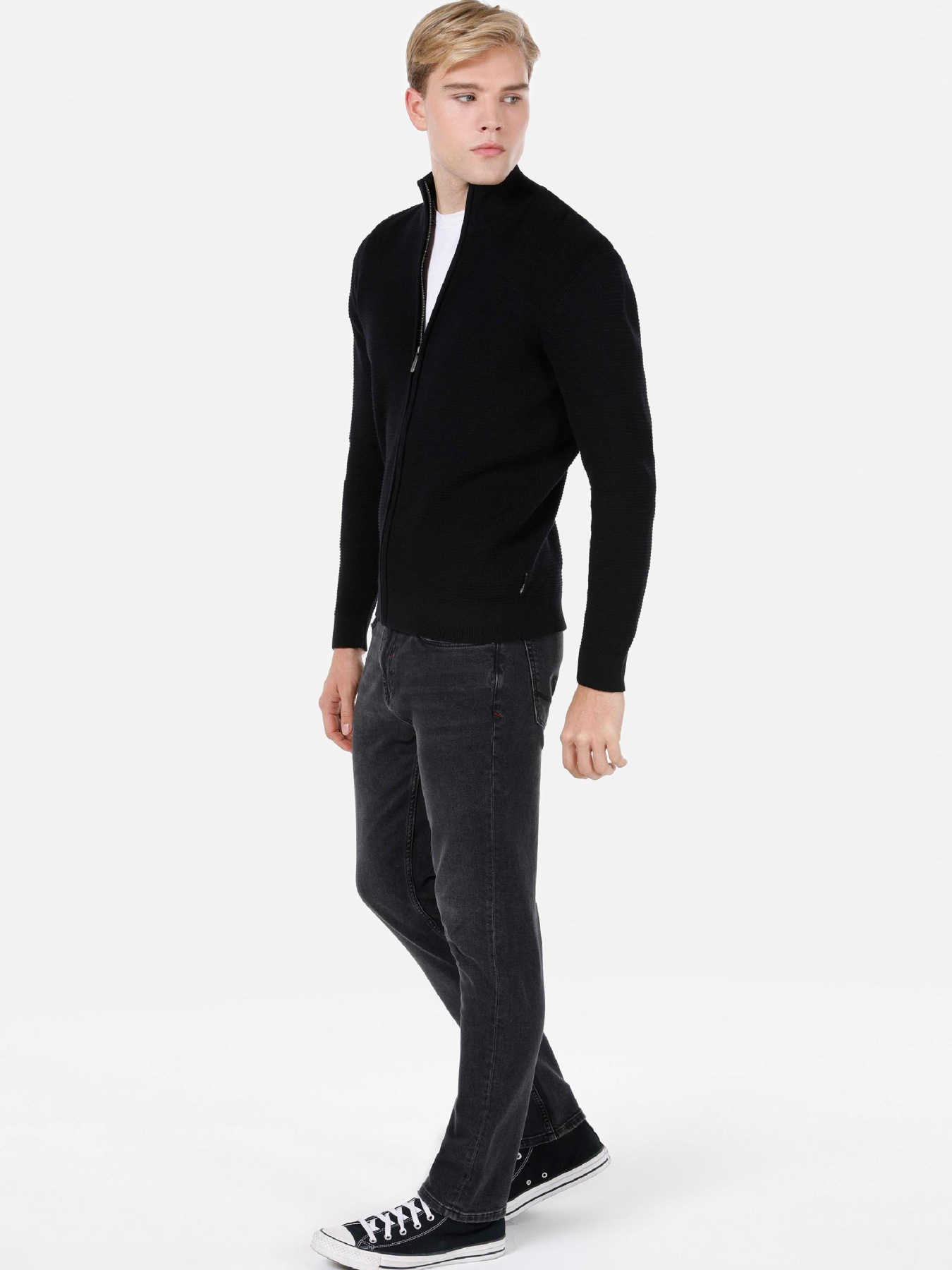 Худи и свитшоты Colin’s модель CL1072647_Q1.V1_BLK Фото