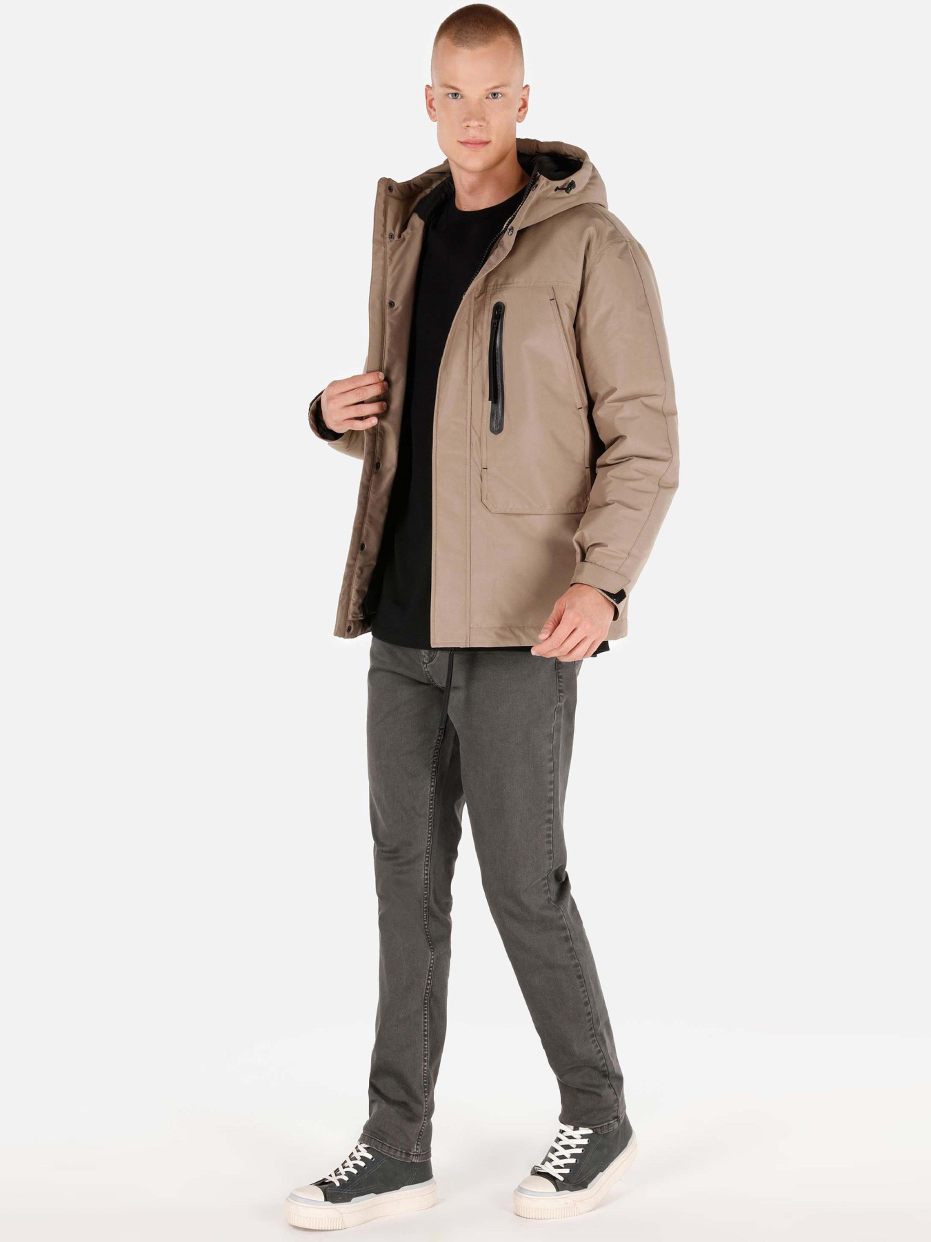 Куртки и дубленки Colin’s модель CL1070994_Q1.V1_BEI Фото