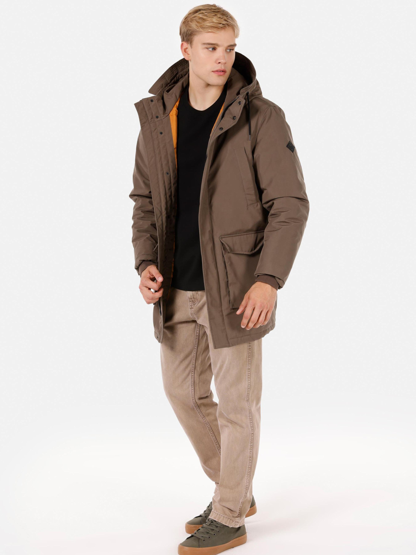 Куртки Colin’s модель CL1071004_Q1.V1_BEI Фото