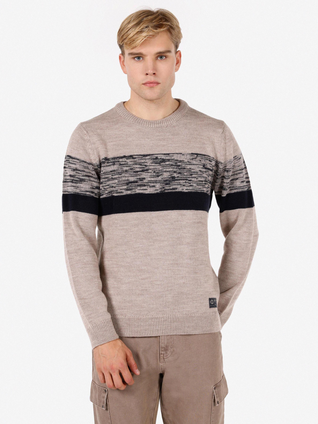 Кофти та светри Colin’s модель CL1071564_Q1.V1_BEI Фото