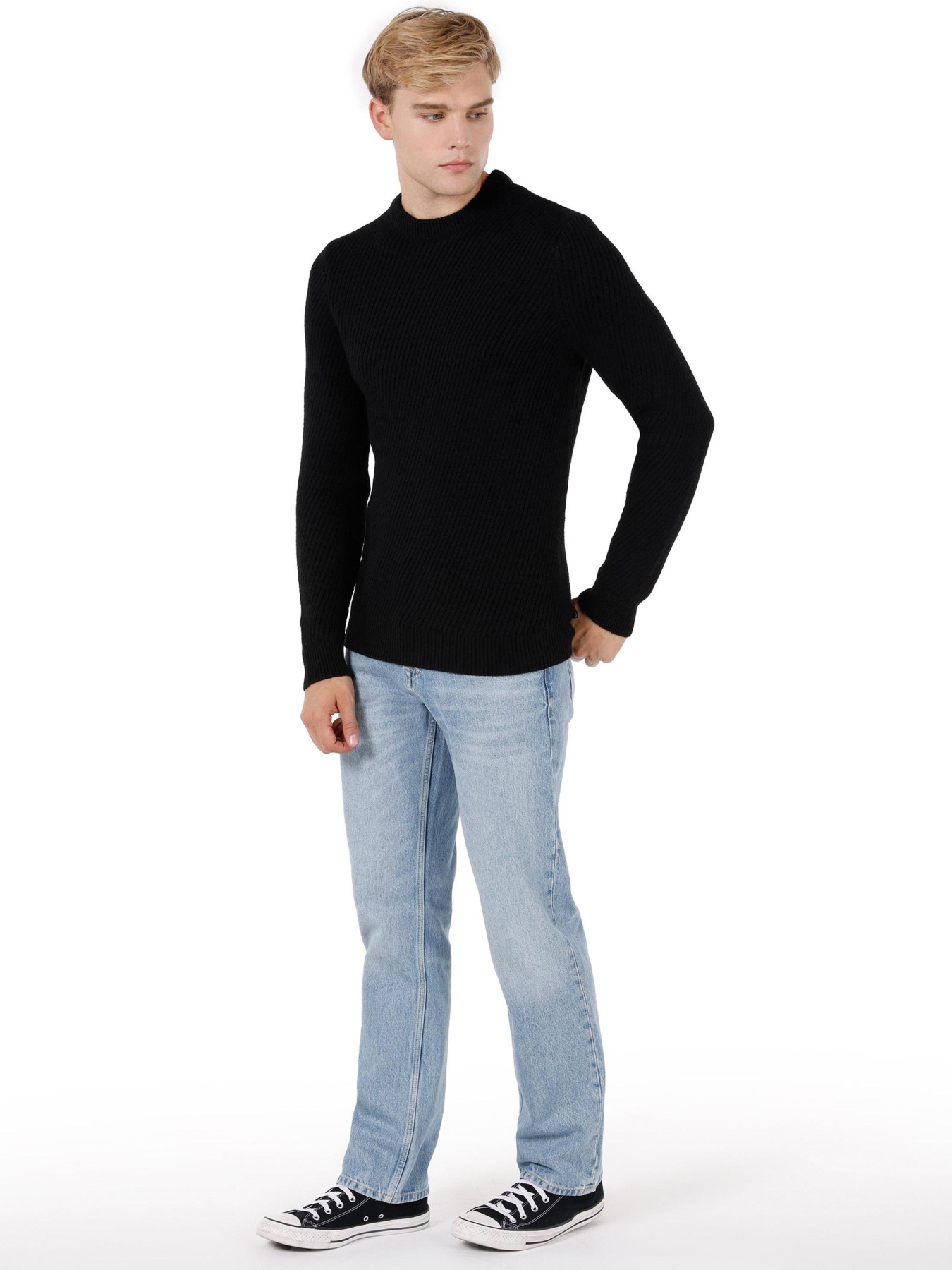 Худи и свитшоты Colin’s модель CL1071346_Q1.V1_BLK Фото