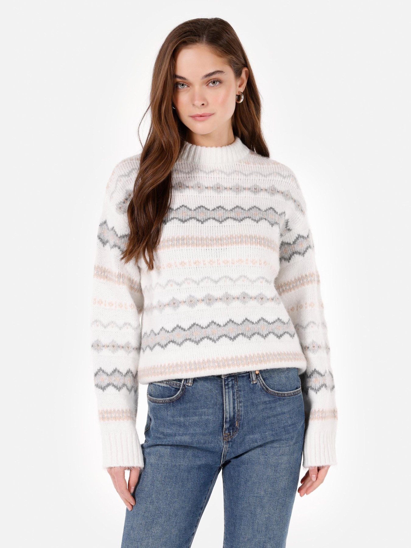 Худи и свитшоты Colin’s модель CL1071133_Q1.V1_MTC Фото