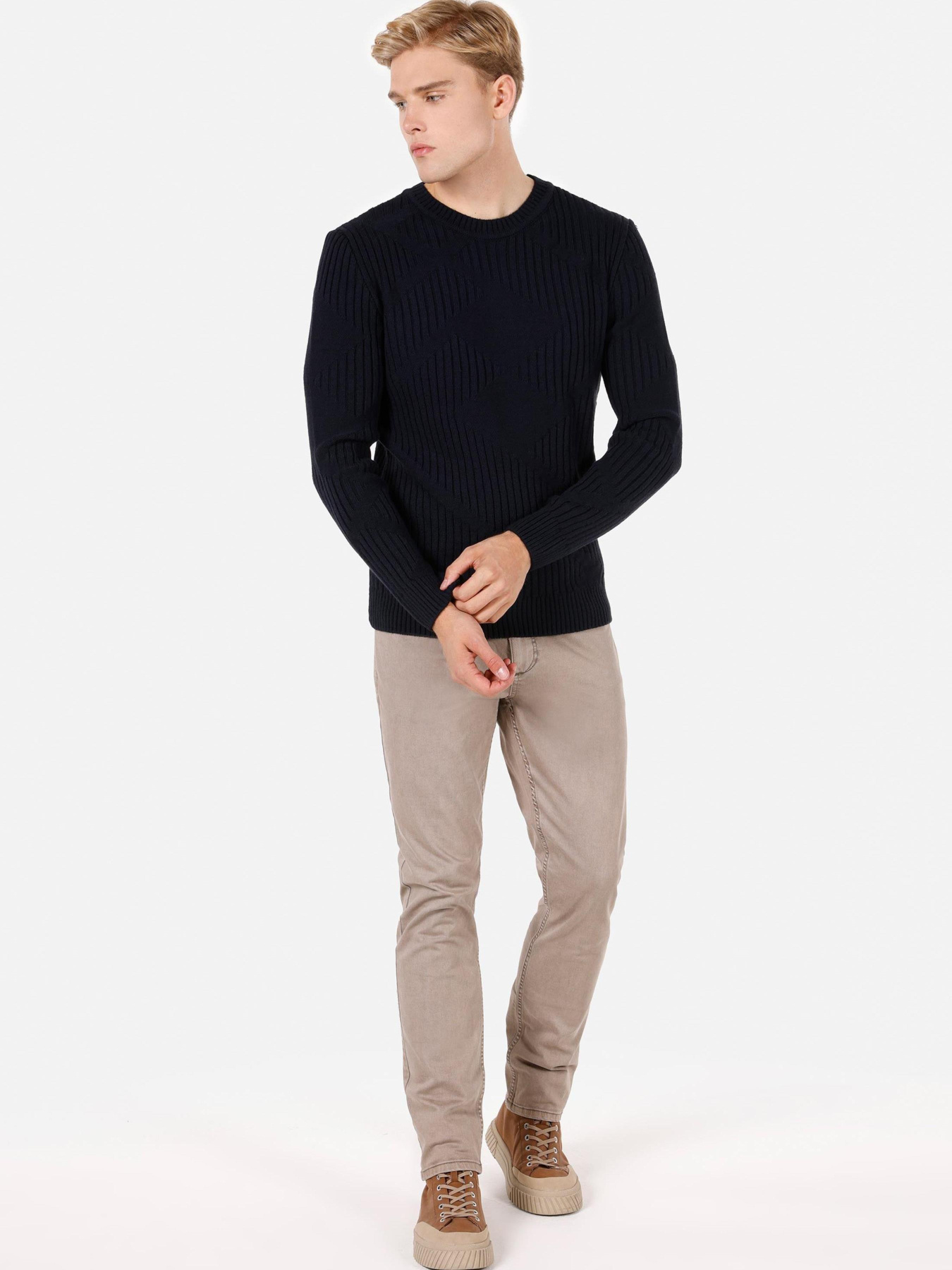 Кофти та светри Colin’s модель CL1070081_Q1.V1_NAV Фото