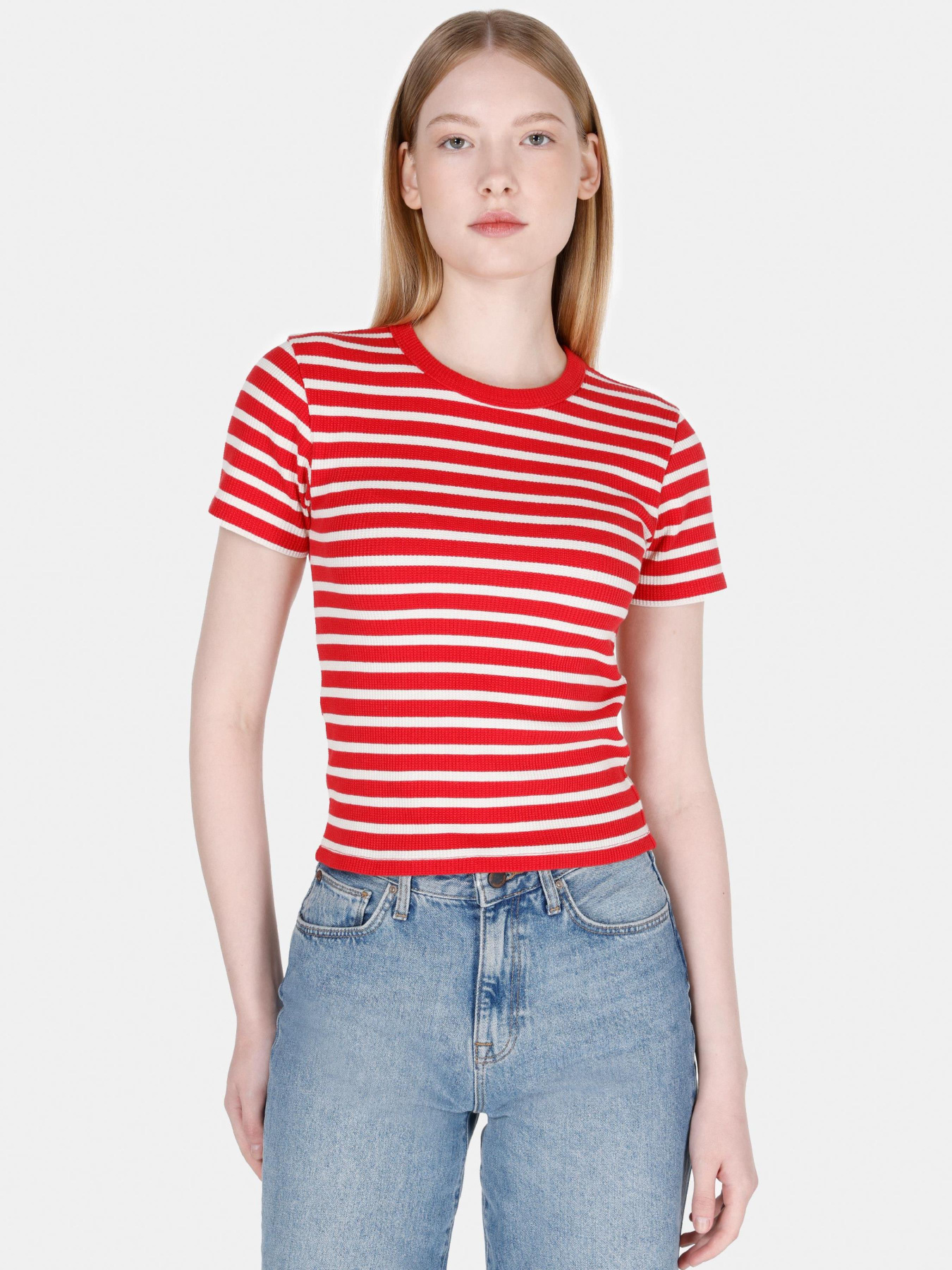 Футболки и поло Colin’s модель CL1073208_Q1.V1_RED Фото