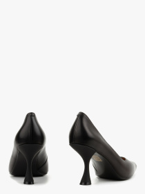 Туфли на каблуках LeBERDES модель 00000018065 Фото