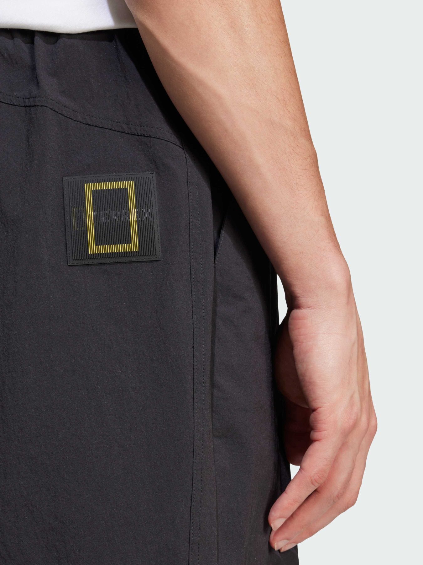 Шорты спортивные Adidas модель JD5845 Фото