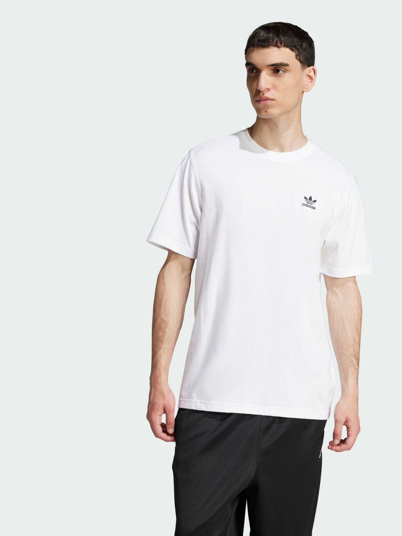 Футболка Adidas модель JI8544 Футболка Adidas модель JI8544 Фото