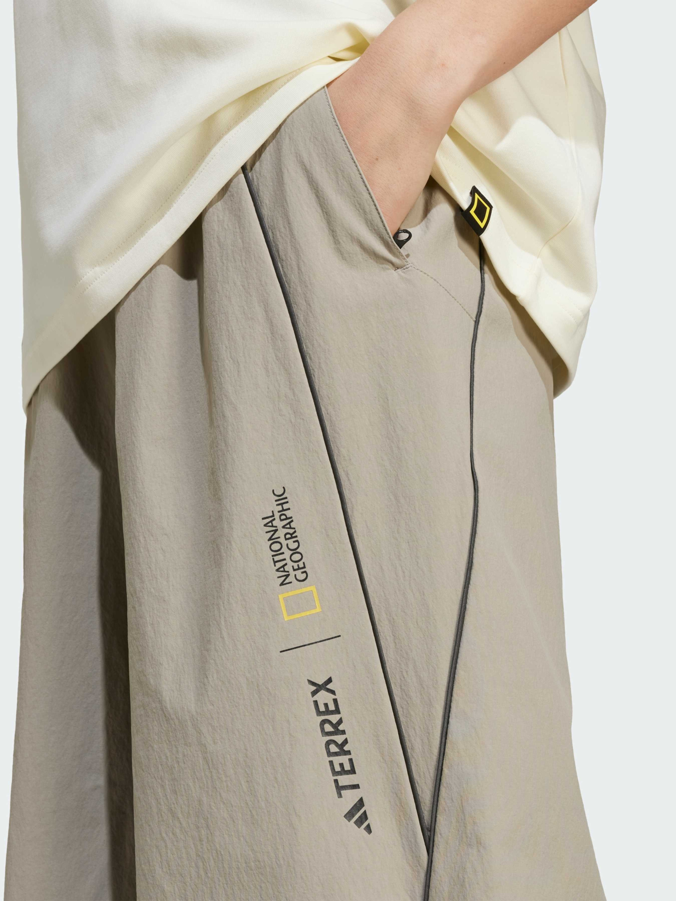 Спортивні штани Adidas модель JD5846 Фото