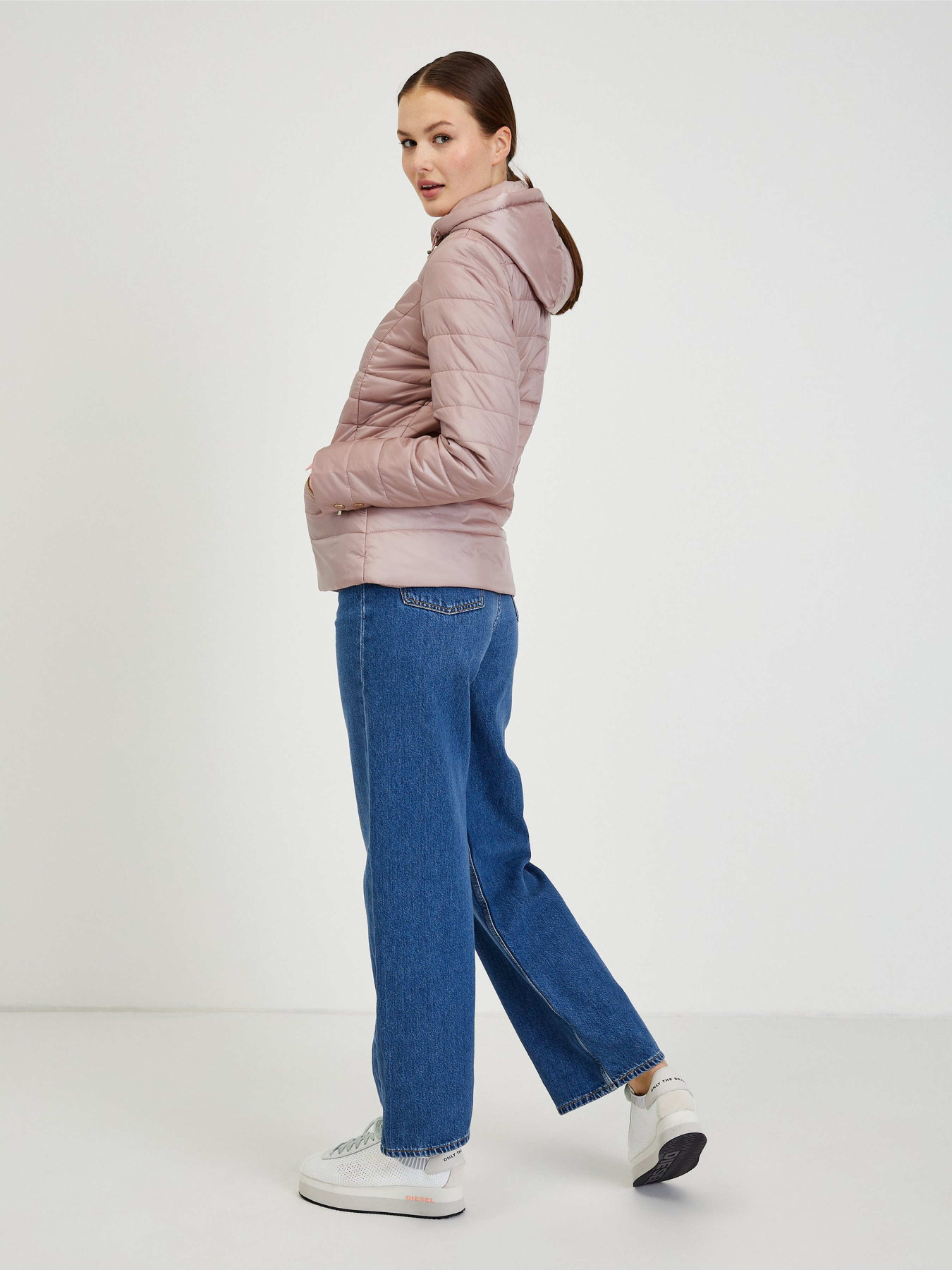 Куртки Orsay модель 0809015-352000 Фото