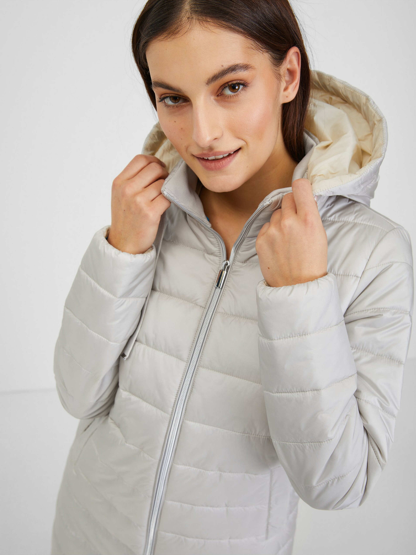 Куртки Orsay модель 0809017-673000 Фото