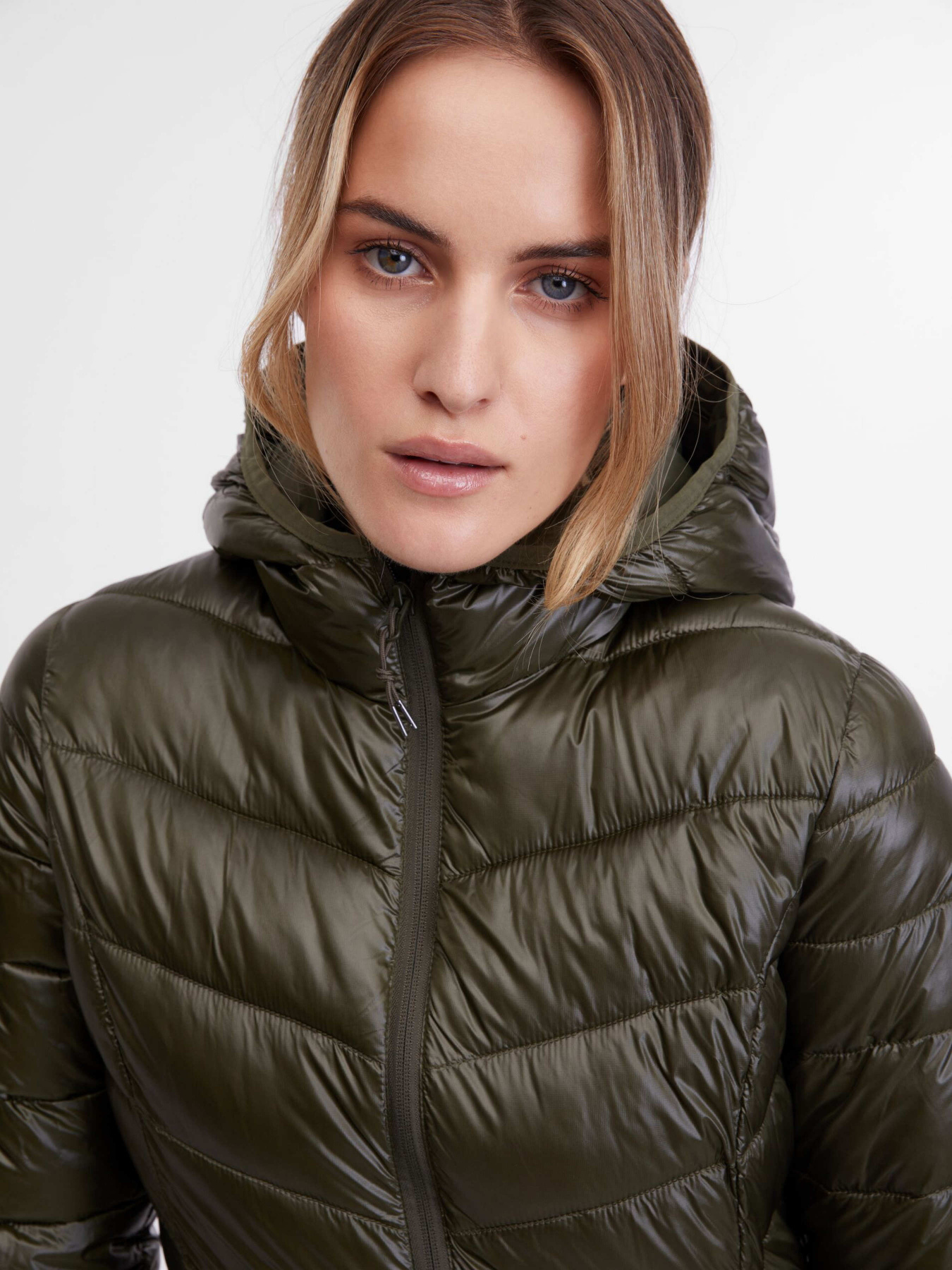 Куртки и дубленки Orsay модель 0810083-872000 Фото