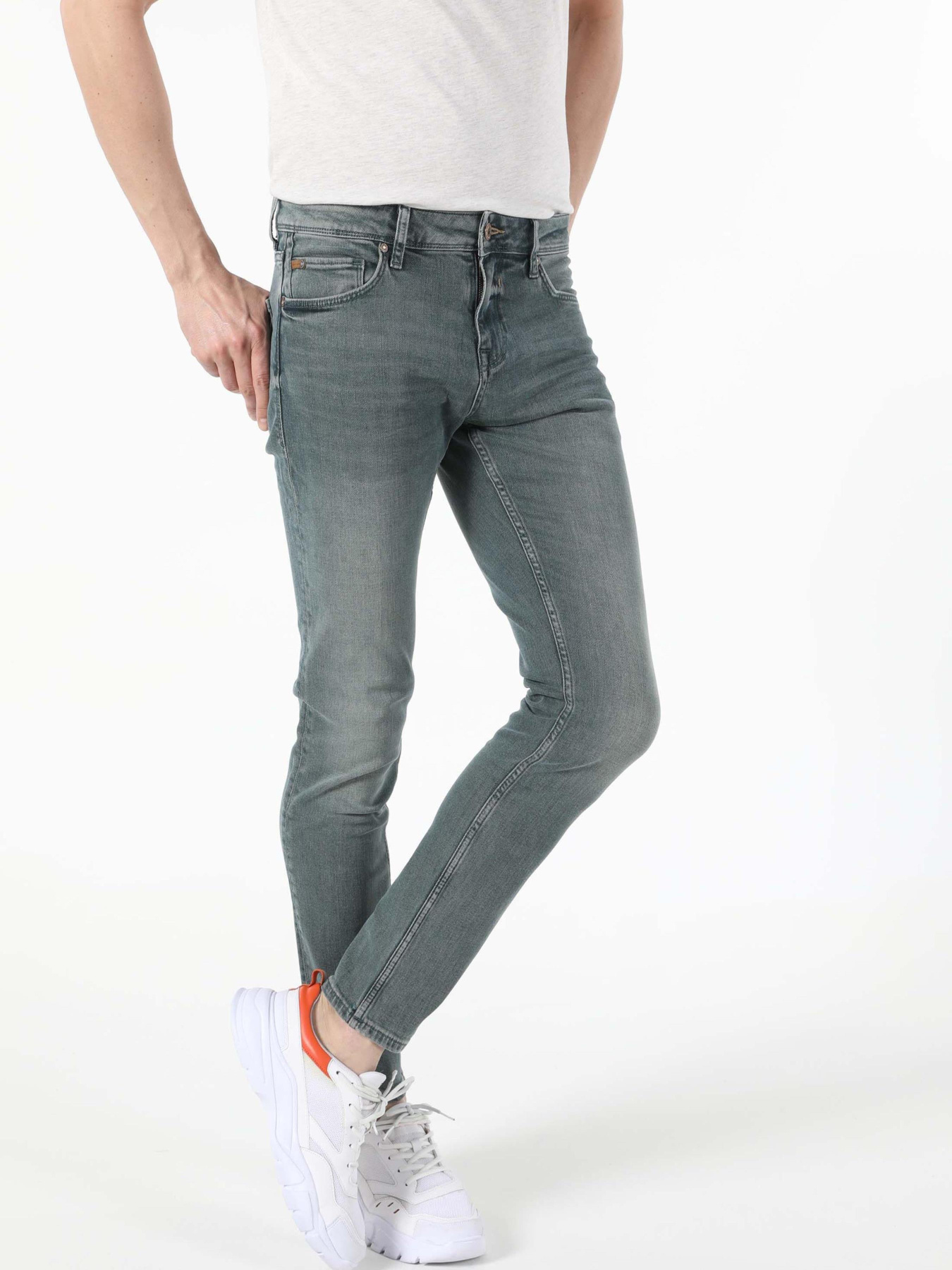 Джинсы Colin’s модель CL1054541_Q1.V1_DN08858 Джинсы Colin’s модель CL1054541_Q1.V1_DN08858 Фото