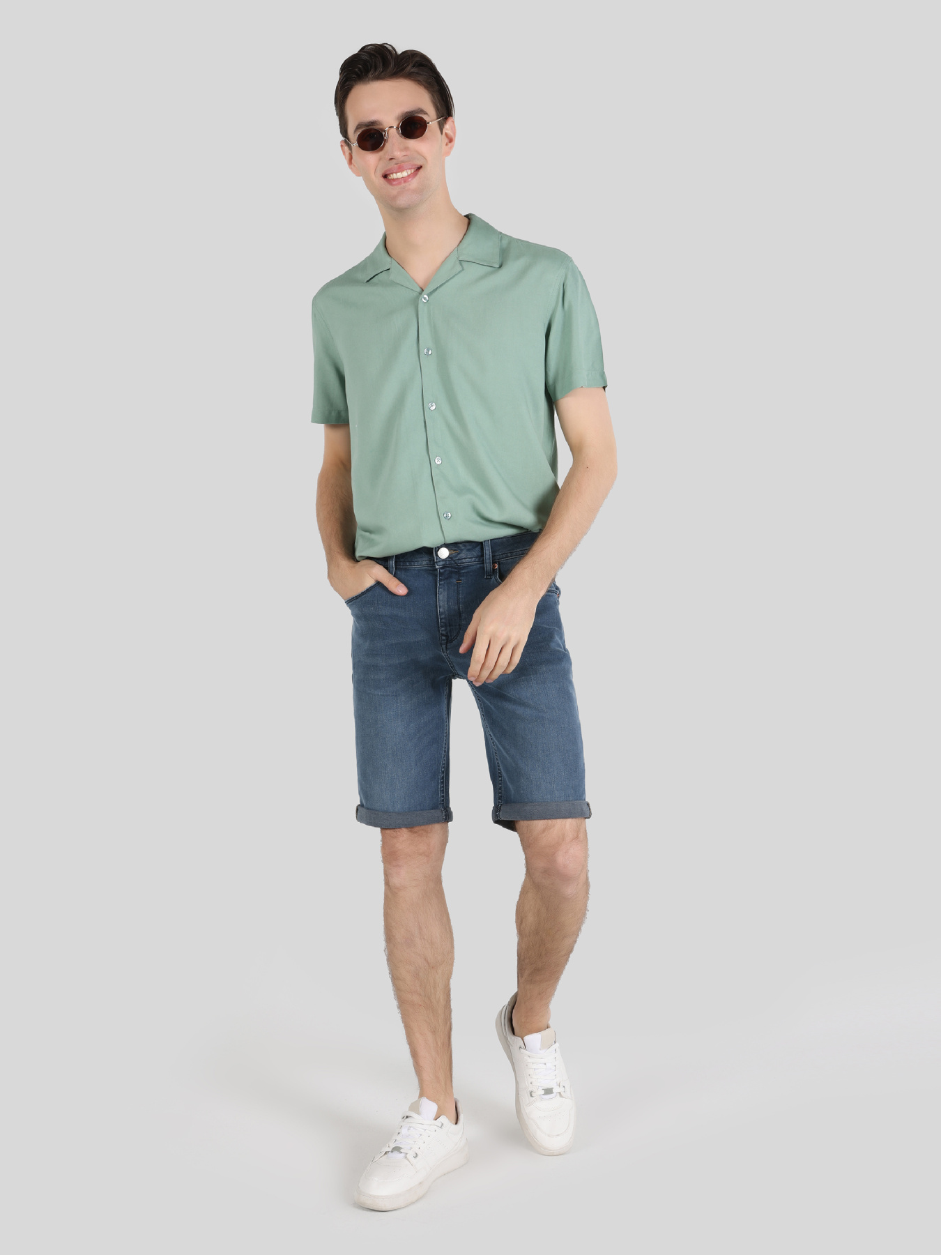 Шорти Colin’s модель CL1063581_Q1.V1_DN40878 Фото