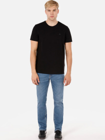 Прямые джинсы Colin’s модель CL1070573_Q1.V1_DN43652 Прямые джинсы Colin’s модель CL1070573_Q1.V1_DN43652 Фото