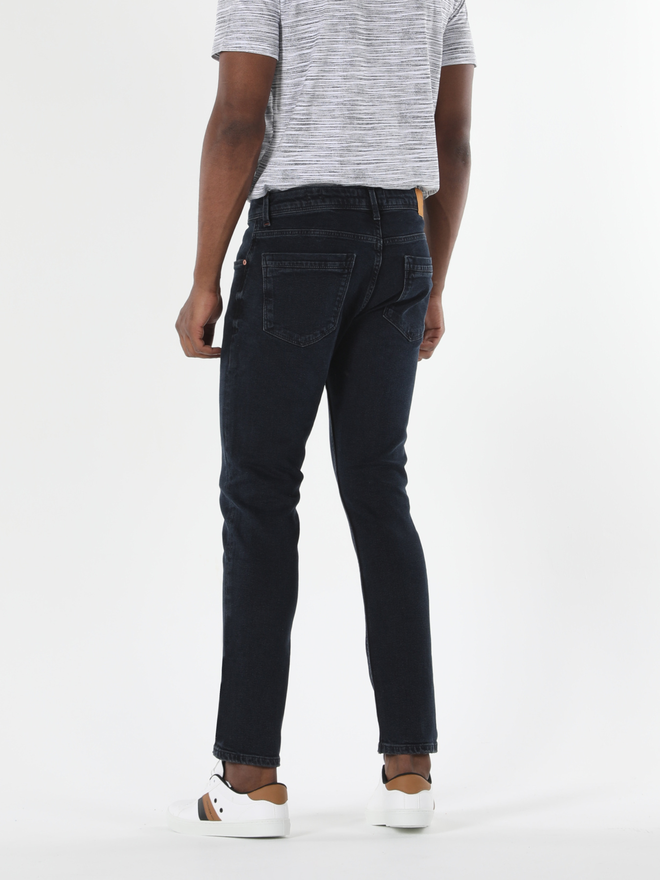 Прямые джинсы Colin’s модель CL1056641_Q1.V1_DN05361 Фото