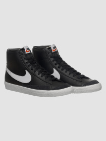 Кроссовки повседневные NIKE Nike Blazer Mid '77 Vintage (BQ6806-002) модель BQ6806-002 Фото
