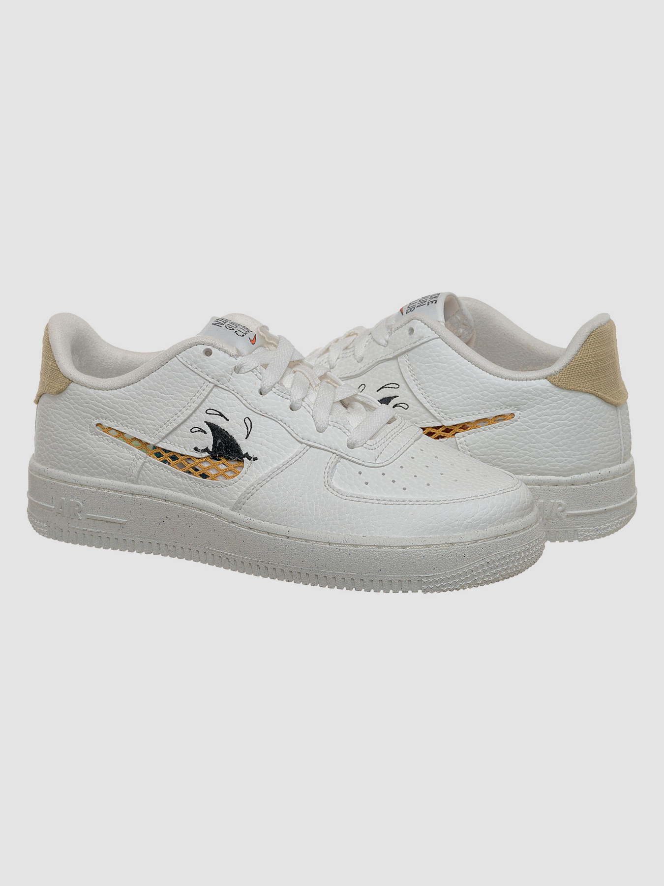 Кроссовки NIKE Air Force модель DQ7690-100 Фото