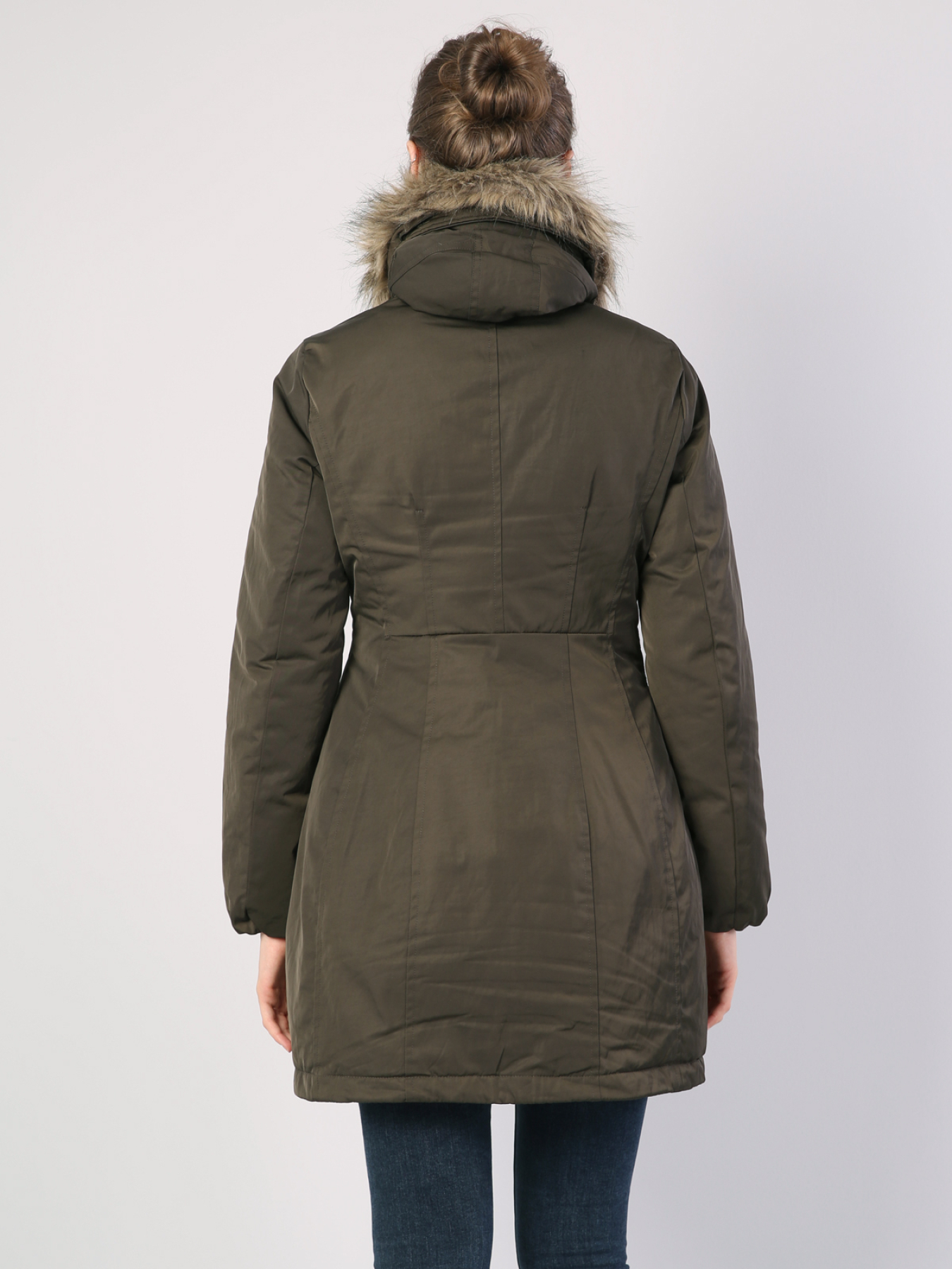 Куртки и дубленки Colin’s модель CL1035417_q1.v1_KHA Фото