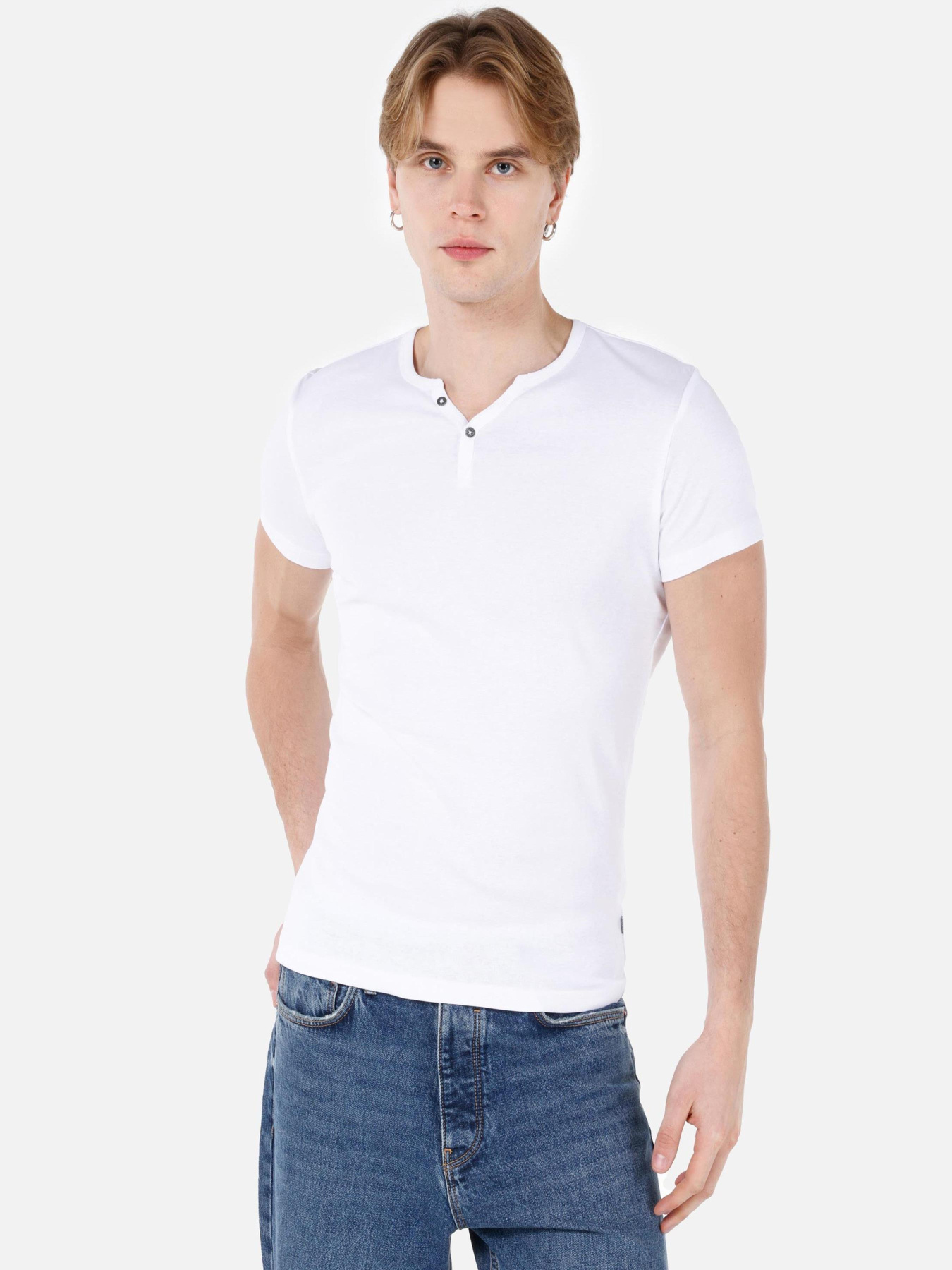 Футболки і поло Colin’s модель CL1040245_q1.v1_WHT Футболки і поло Colin’s модель CL1040245_q1.v1_WHT Фото