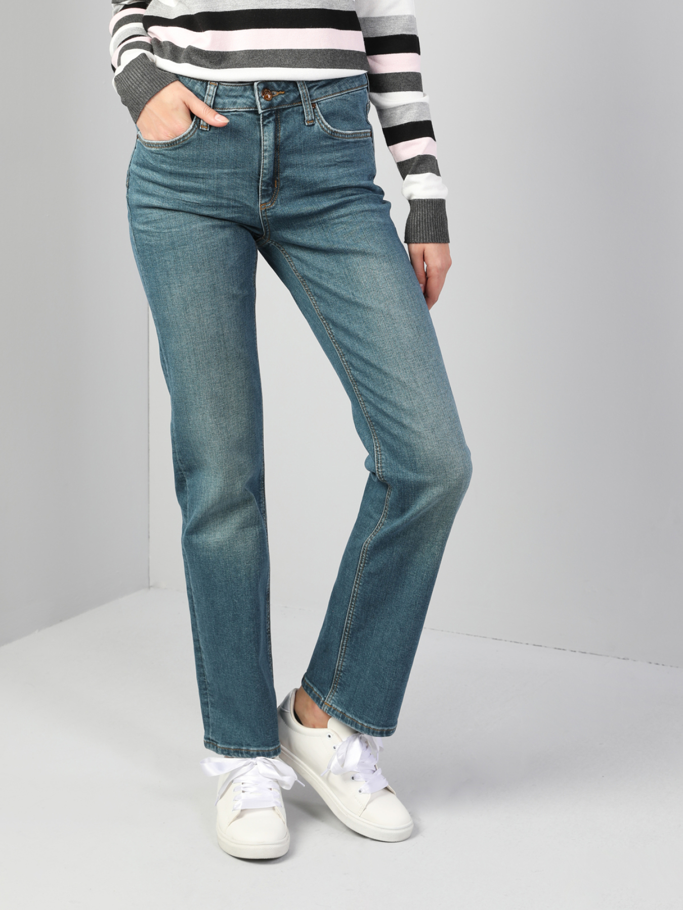Прямые джинсы Colin’s модель CL1045957_Q1.V1_DN02043 Фото